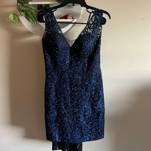 Avenue 42 Homecoming dress, Size M.